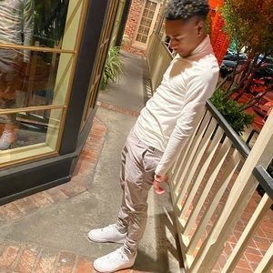 Meet your Posher, Deante